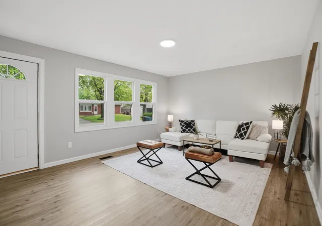4th image of 436 Piedmont Rd, Valparaiso, IN 46385 | MLS# 843063