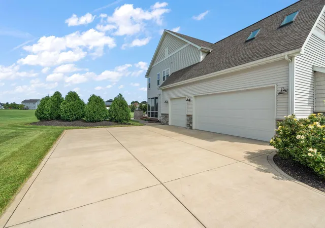 3rd image of 169 Palomino Ln, Valparaiso, IN 46383 | MLS# 843152