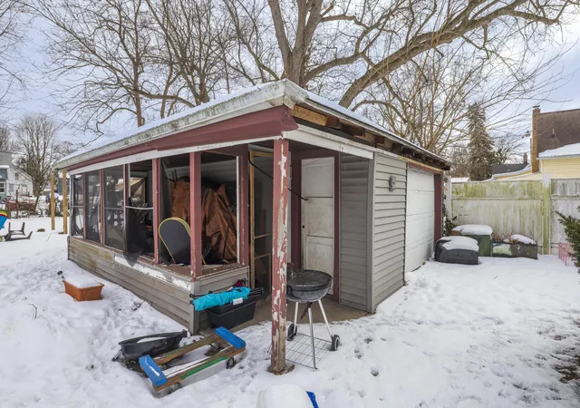 14th image of 132 Hendricks St, Michigan City, IN 46360 | MLS# 843402