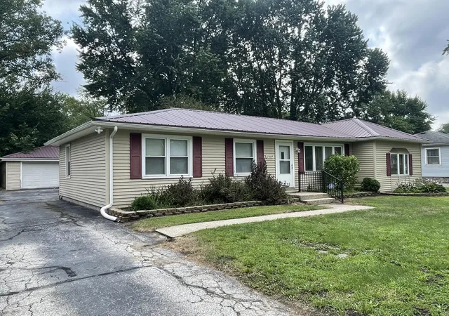 1st image of 2809 Lois St, Portage, IN 46368 | MLS# 843287