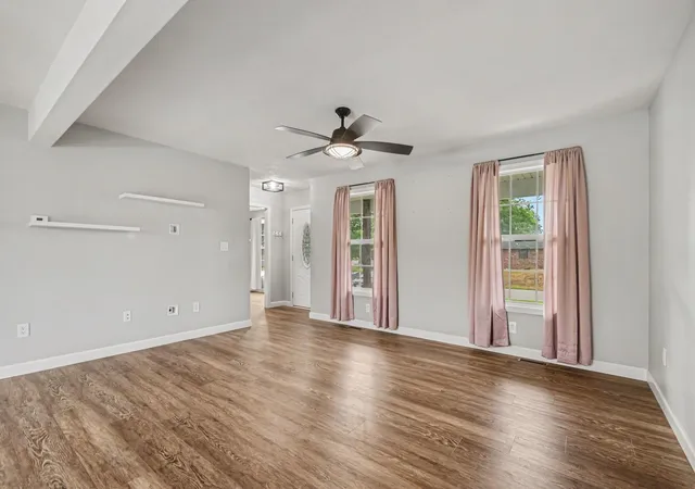 2nd image of 4977 E Robin Ct, Rolling Prairie, IN 46371 | MLS# 843089