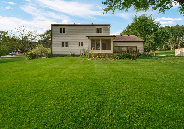 Photo 3 of Single family home for sale at 7888 W Applewood Dr, La Porte, IN 46350 | MLS# 843103 | Listing updated on 2026-09-01