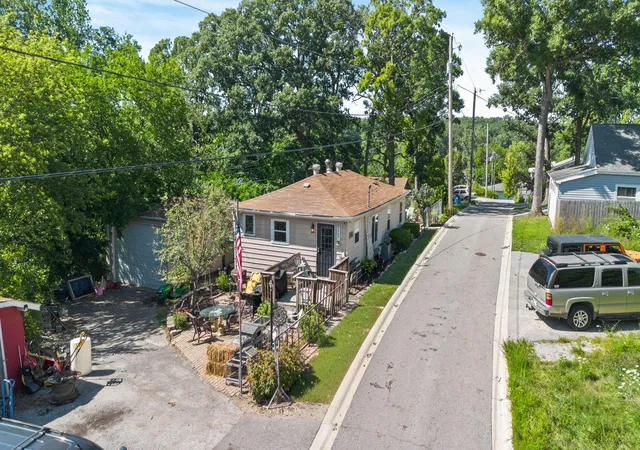 2nd image of 7401 W 126th Ave, Crown Point, IN 46307 | MLS# 843131