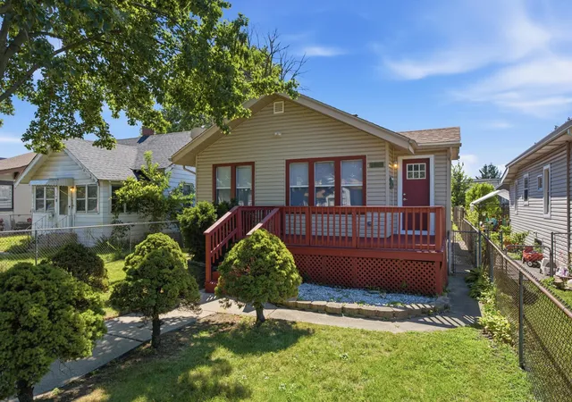 1st image of 6424 Euclid Ave, Hammond, IN 46324 | MLS# 843116