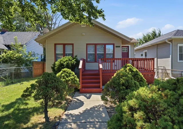 2nd image of 6424 Euclid Ave, Hammond, IN 46324 | MLS# 843116