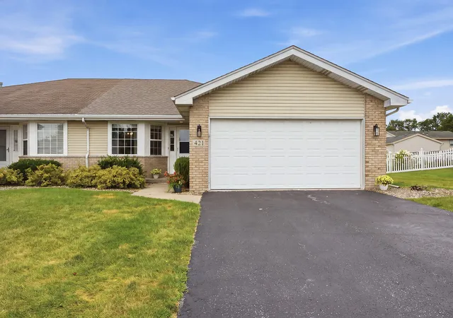 26th image of 421 Clinton St, Lowell, IN 46356 | MLS# 843130