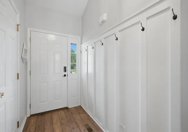 4th image of 421 Clinton St, Lowell, IN 46356 | MLS# 843130