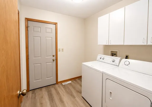 Photo 4 of Condo for sale at 142 Sagamore Pkwy, La Porte, IN 46350 | MLS# 843138 | Listing updated on 2026-10-05