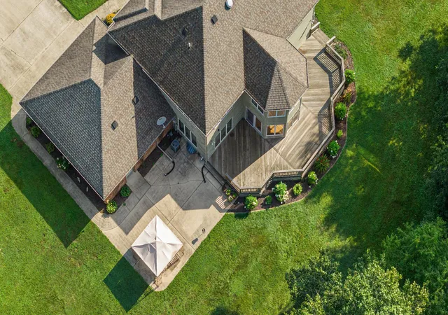 60th image of 402 Rolling Meadow Dr, Valparaiso, IN 46385 | MLS# 843192