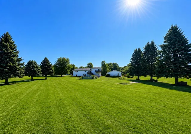 2nd image of 406 Northfield Ln, Valparaiso, IN 46383 | MLS# 843142