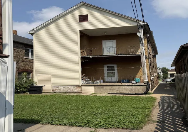 3rd image of 4810 Northcote Ave, East Chicago, IN 46312 | MLS# 843148