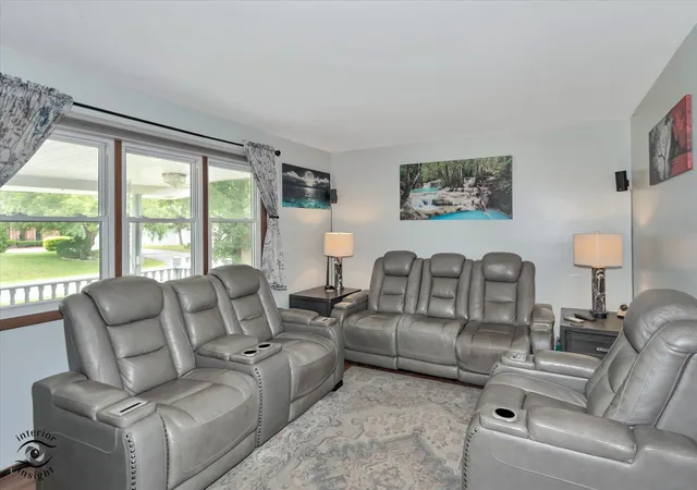 Photo 3 of Single family home for sale at 1400 Brandywine Rd, Crown Point, IN 46307 | MLS# 843155 | Listing updated on 2026-08-03