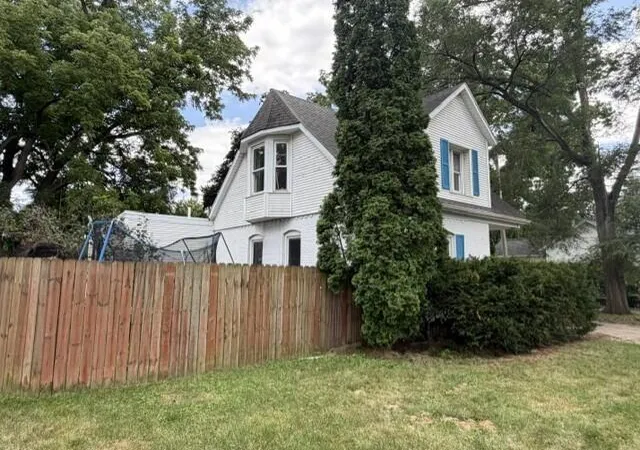 17th image of 406 Locust St, Valparaiso, IN 46383 | MLS# 843159