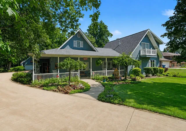 2nd image of 5898 Carol Ct, De Motte, IN 46310 | MLS# 843446