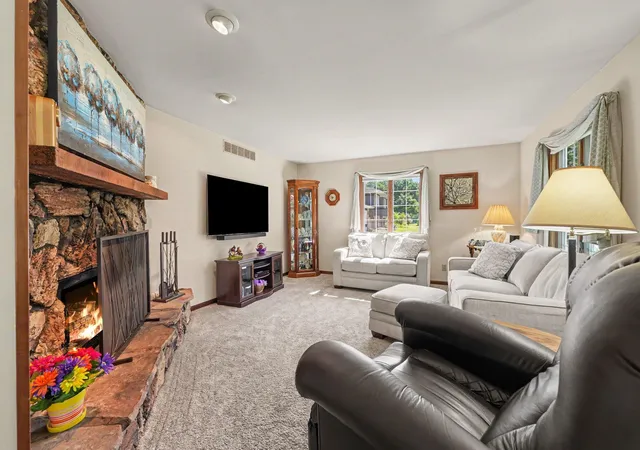 5th image of 5898 Carol Ct, De Motte, IN 46310 | MLS# 843446