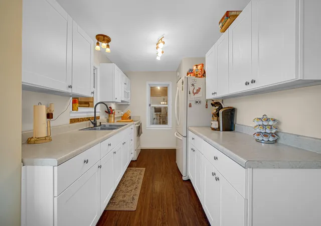 3rd image of 434 W Walnut St, Crown Point, IN 46307 | MLS# 843175