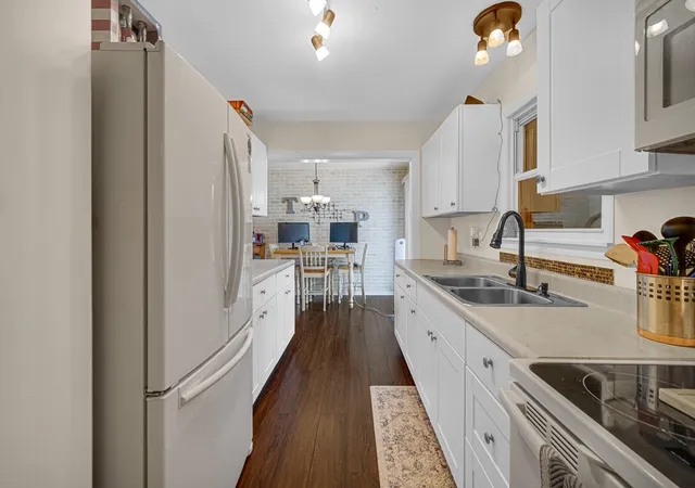 4th image of 434 W Walnut St, Crown Point, IN 46307 | MLS# 843175