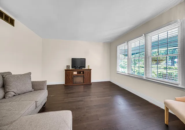5th image of 3050 W 47Th Ave, Gary, IN 46408 | MLS# 843313