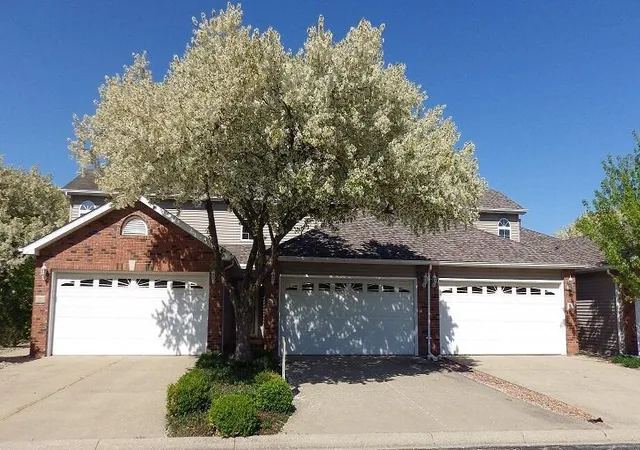 1st image of 2224 Sandridge Ln, Dyer, IN 46311 | MLS# 843393