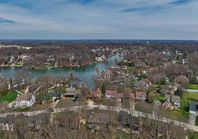 33rd image of 186 Wexford Rd, Valparaiso, IN 46385 | MLS# 843200