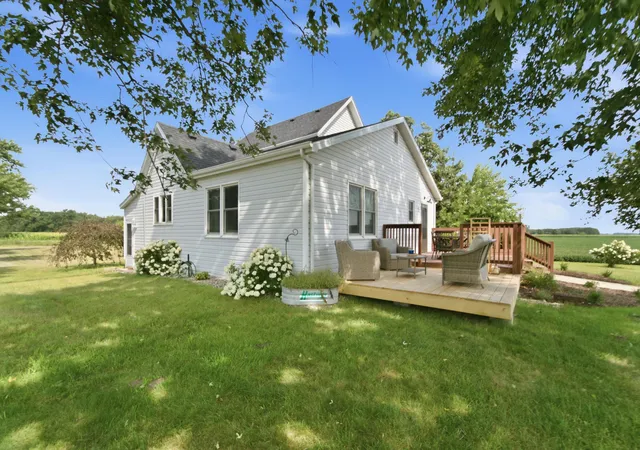 2nd image of 6817 N Us Hwy 231, Rensselaer, IN 47978 | MLS# 843253