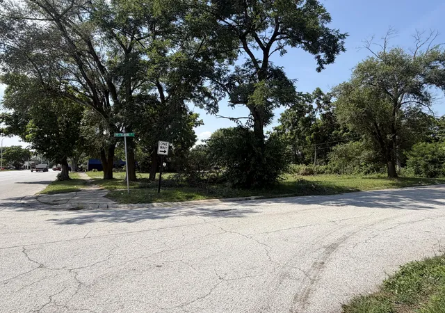 1st image of 1100 W 25th Ave, Gary, IN 46407 | MLS# 843205