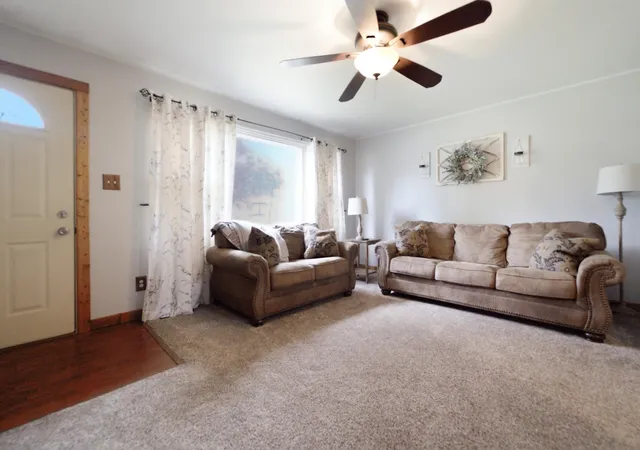 5th image of 609 Sunset Dr, Kouts, IN 46347 | MLS# 843211