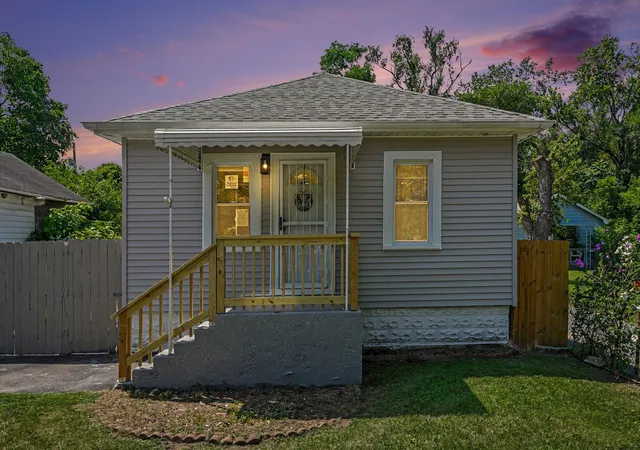 1st image of 1154 Durbin St, Gary, IN 46406 | MLS# 843240