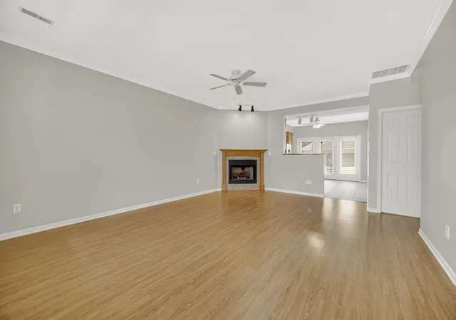 5th image of 318 Village Sq, Chesterton, IN 46304 | MLS# 843258
