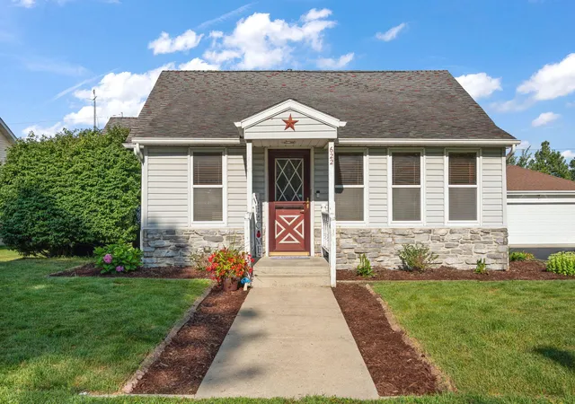 2nd image of 622 Azalea St Se, De Motte, IN 46310 | MLS# 843255