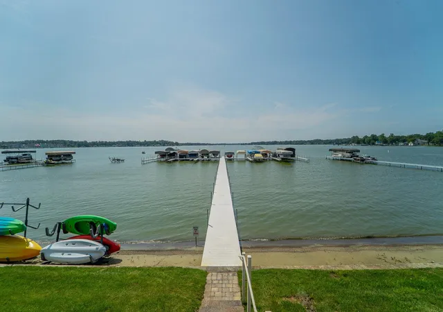 2nd image of 8121 Lake Shore Dr #6, Cedar Lake, IN 46303 | MLS# 843233