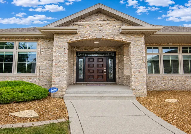2nd image of 2614 Lancelot Ln, Dyer, IN 46311 | MLS# 843239