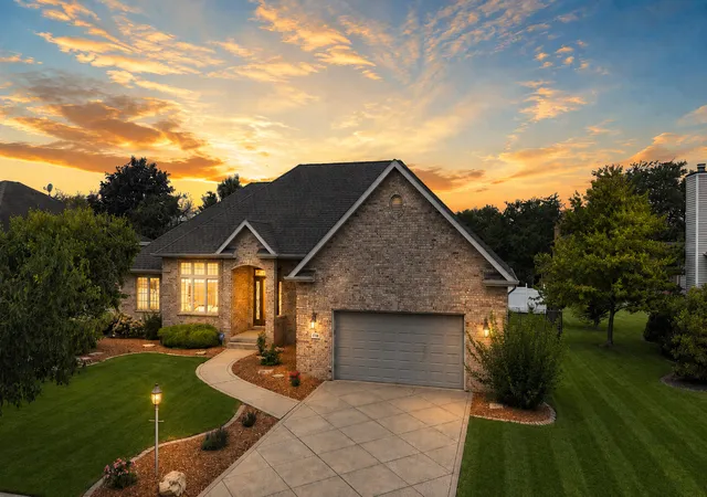 5th image of 2614 Lancelot Ln, Dyer, IN 46311 | MLS# 843239
