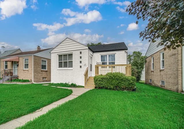 1st image of 117 N Wisconsin St, Hobart, IN 46342 | MLS# 843243
