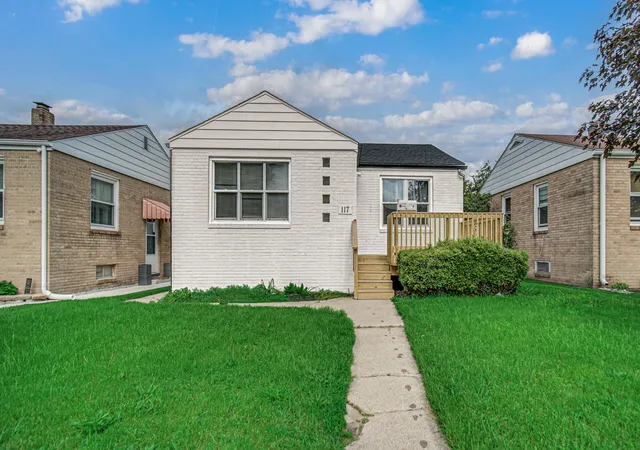 2nd image of 117 N Wisconsin St, Hobart, IN 46342 | MLS# 843243