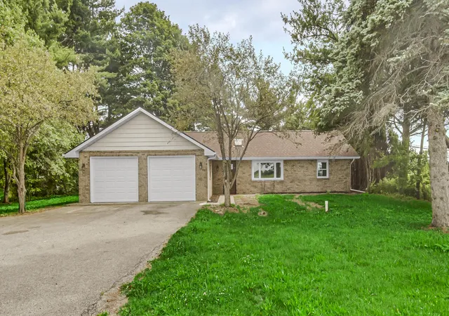 2nd image of 31118 Us 20, New Carlisle, IN 46552 | MLS# 843247