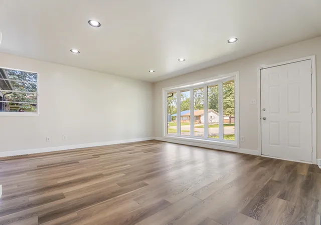 Photo 4 of Sale Pending at 3107 W 79th Place, Merrillville, IN 46410 | MLS# 844836 | Listing updated on 2026-10-07