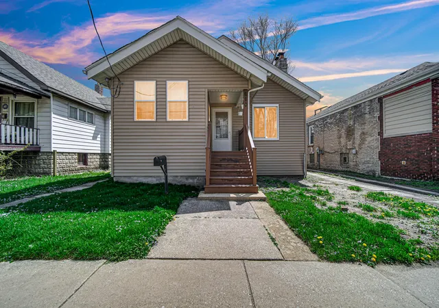 1st image of 610 Highland St, Hammond, IN 46320 | MLS# 843263