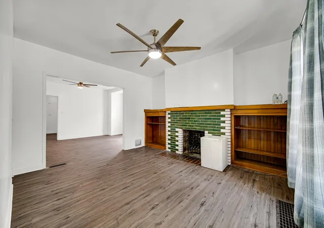 2nd image of 610 Highland St, Hammond, IN 46320 | MLS# 843263