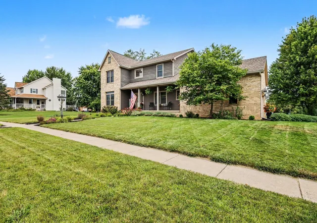 2nd image of 1352 Diamond Blvd, Valparaiso, IN 46385 | MLS# 843284