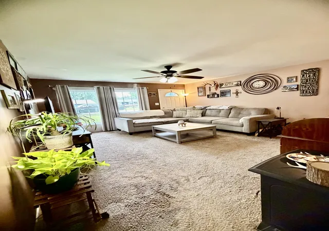 2nd image of 1356 W 1st Pl, Hobart, IN 46342 | MLS# 843282