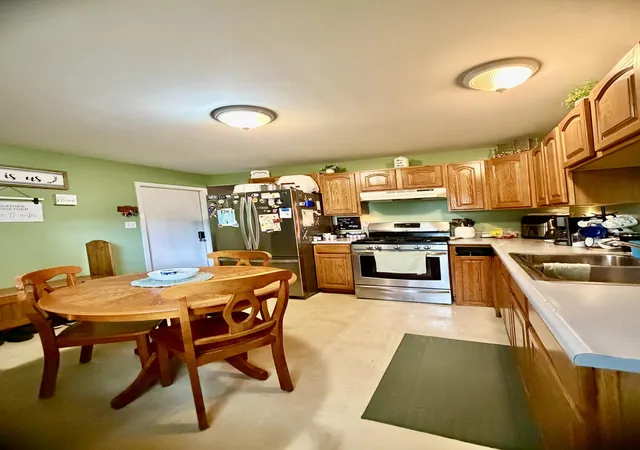 4th image of 1356 W 1St Pl, Hobart, IN 46342 | MLS# 843282