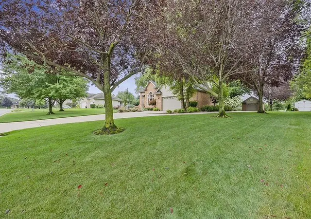 3rd image of 7061 E 107Th Ct, Crown Point, IN 46307 | MLS# 843380