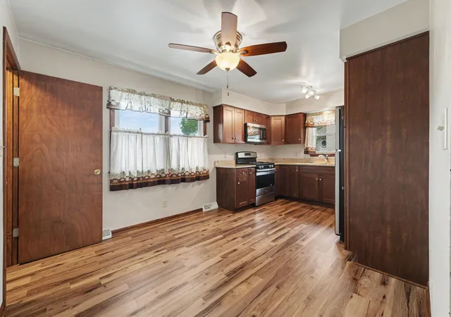 5th image of 640 Julie Dr, Schererville, IN 46375 | MLS# 843316