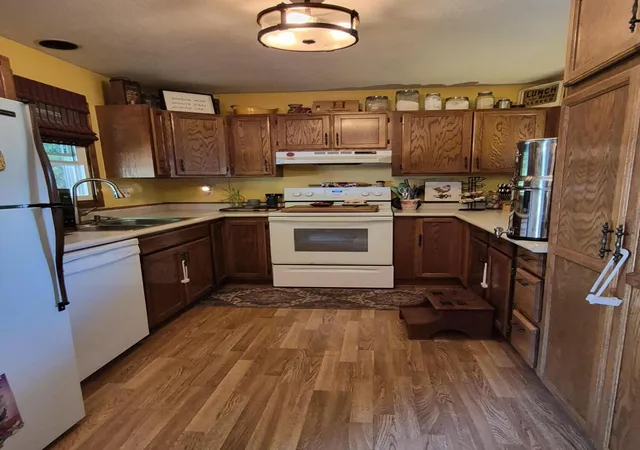 Photo 2 of Multi family home for sale at 455 Woodlawn Ave, Chesterton, IN 46304 | MLS# 843317 | Listing updated on 2026-09-17