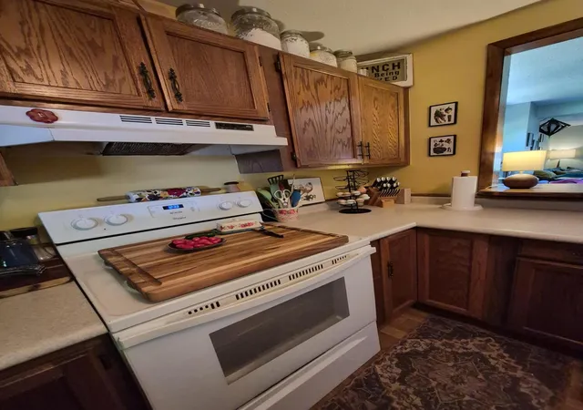 4th image of 455 Woodlawn Ave, Chesterton, IN 46304 | MLS# 843317