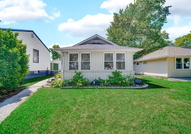 1st image of 1510 174th Pl, Hammond, IN 46324 | MLS# 843363