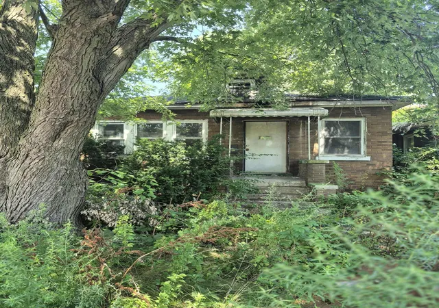 8th image of 2154 W 10th Pl, Gary, IN 46404 | MLS# 843423