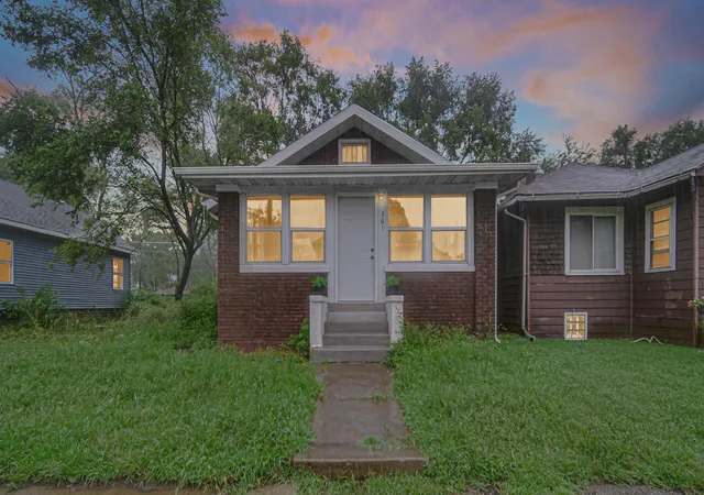 2nd image of 361 Madison St, Gary, IN 46402 | MLS# 843347