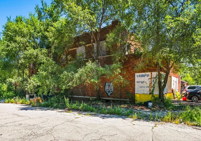 Photo 3 of Single family home for sale at 400 E 41st Avenue, Gary, IN 46409 | MLS# 843338 | Listing updated on 2026-08-03